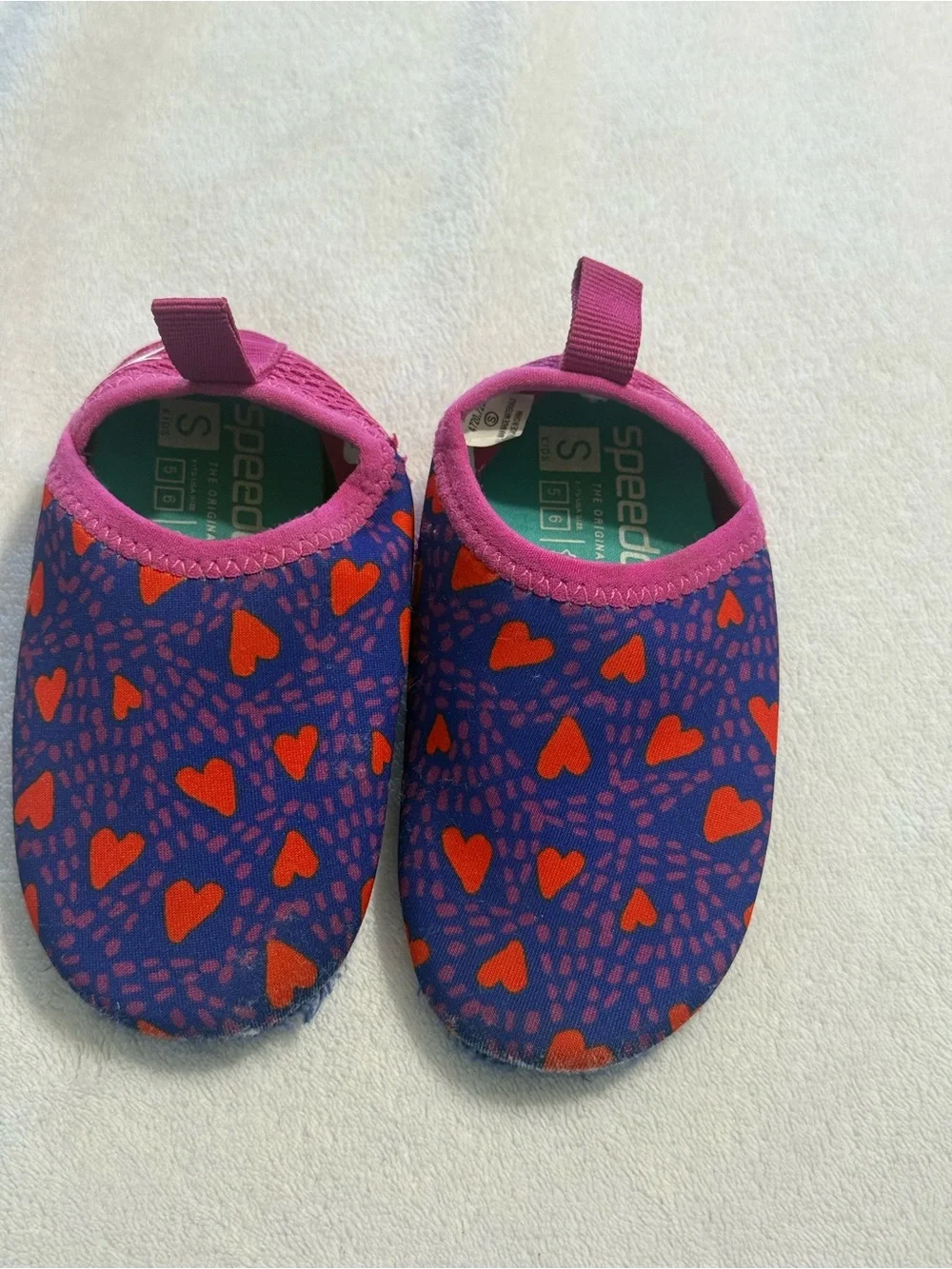 Speedo Kids Water Shoes - purple and pink size 5-6 toddler